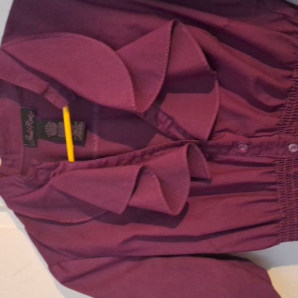 Susie Rose brand button down - Picture 4 of 5